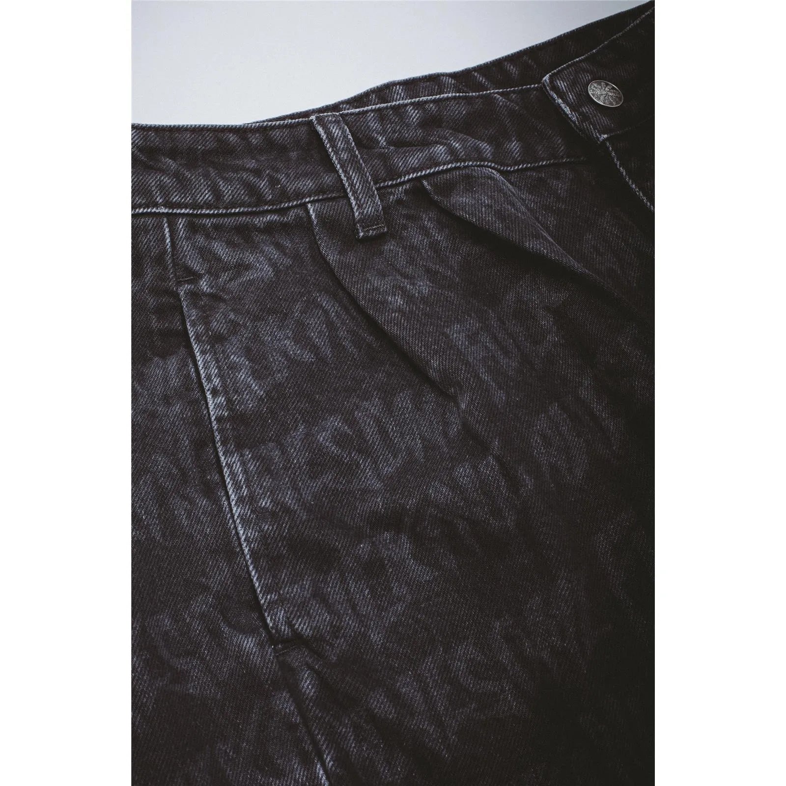 Fucking Awesome - Baggy Pleated Denim Laser Stamp Shorts - Black - ARROW & BEAST