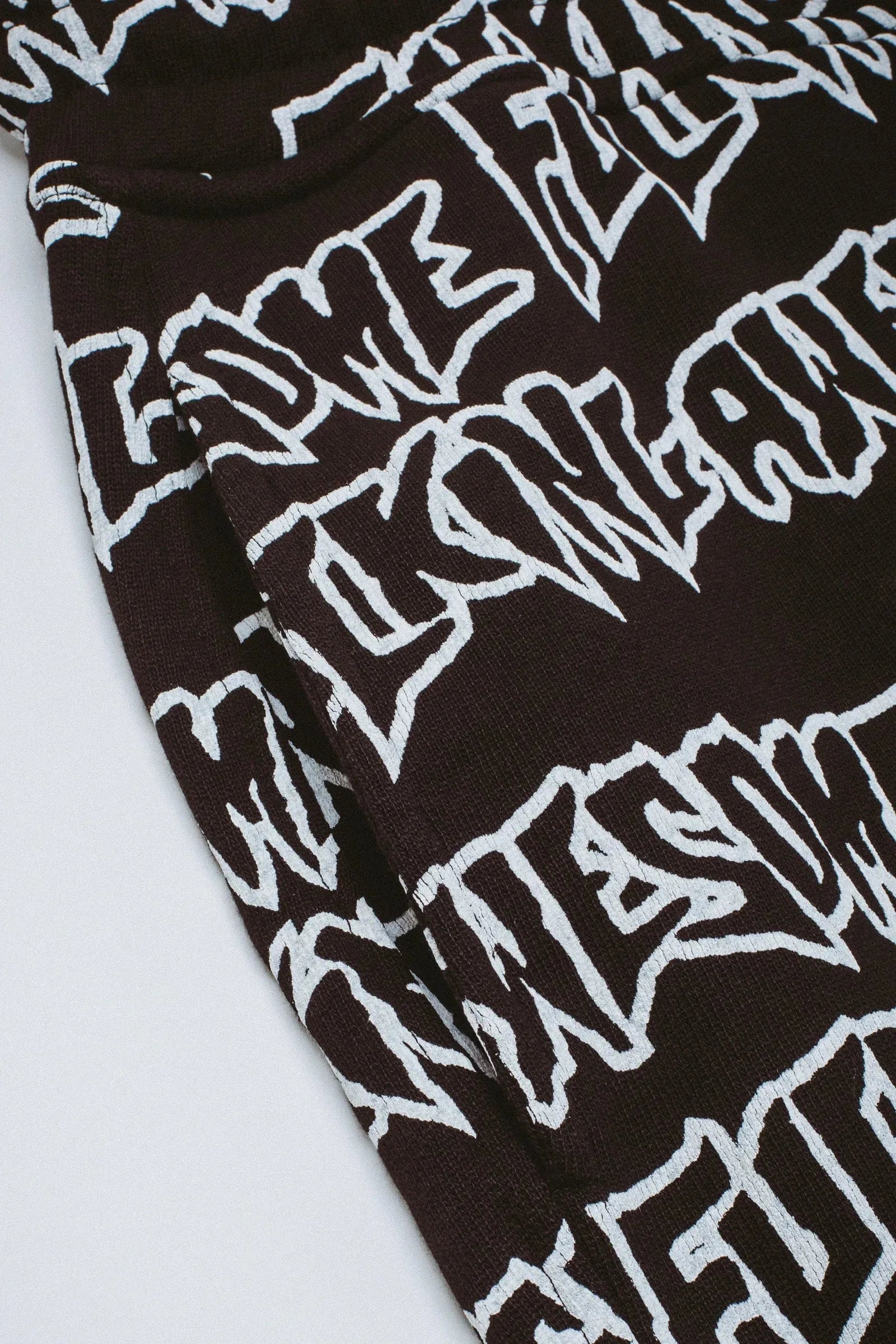 Fucking Awesome - AOP Stamp Sweatshorts - Black/White - ARROW & BEAST