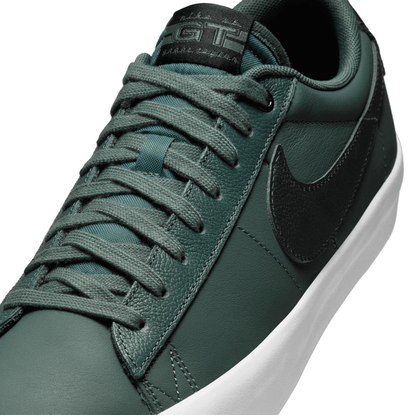 Nike SB Blazer Low Pro GT Vintage Greeen DV1226-300 - ARROW & BEAST