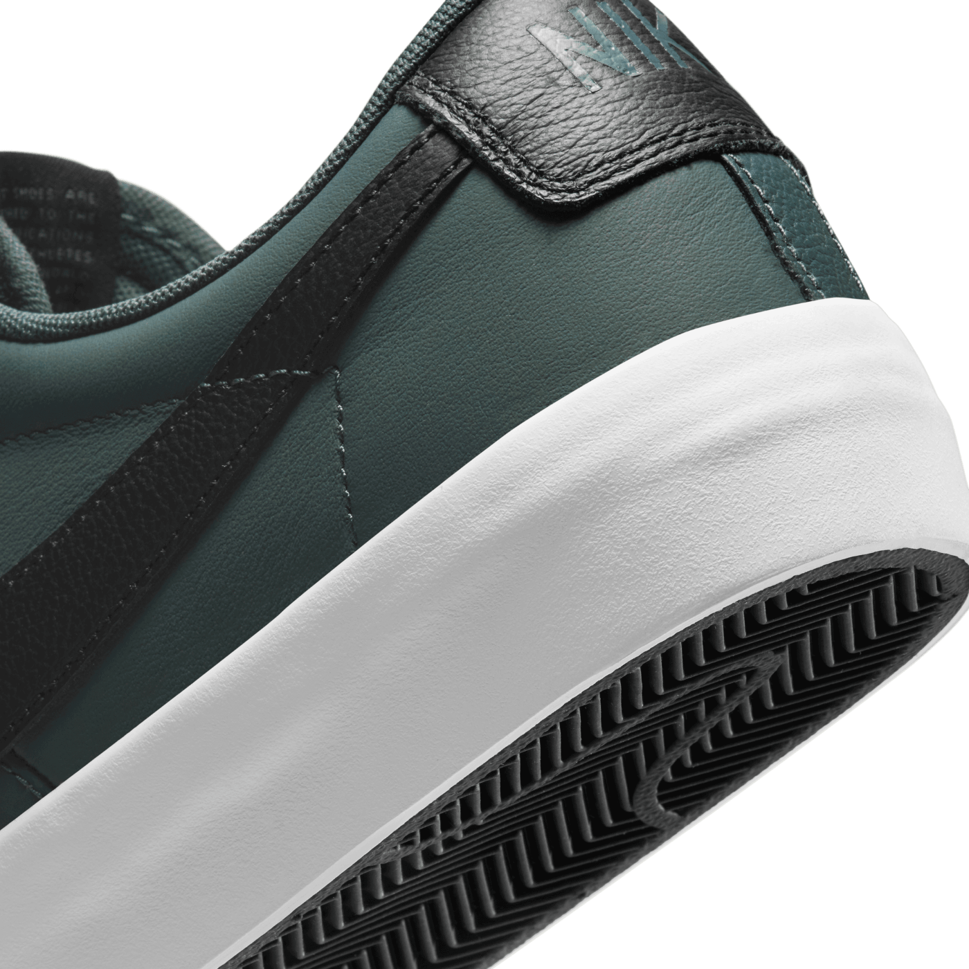 Nike SB Blazer Low Pro GT Vintage Greeen DV1226-300