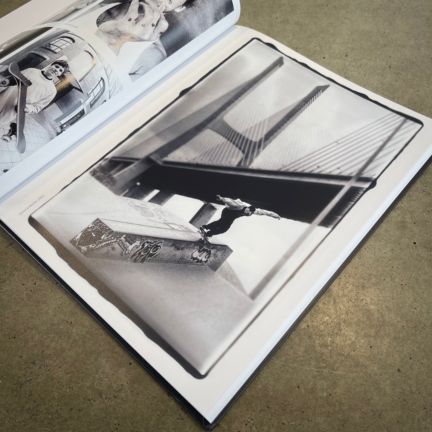Helge Tscharn Capsule Fotobuch