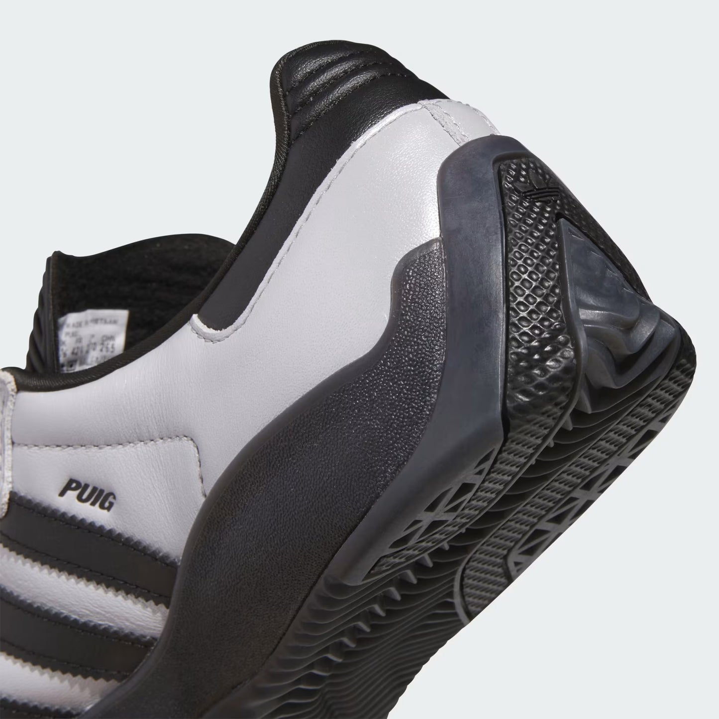 adidas Puig Samba – Silver Metallic / Core Black
