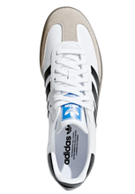 Laden Sie das Bild in den Galerie-Viewer, adidas Skateboarding Samba ADV Shoe Cloud White GZ8477
