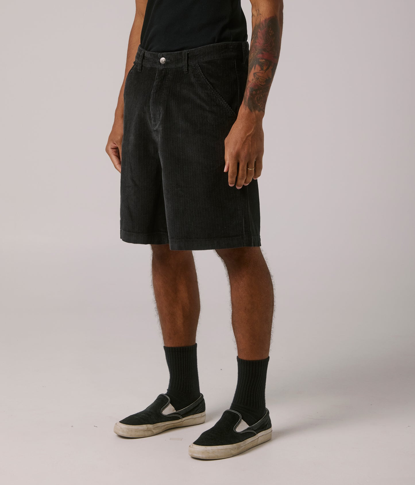 FORMER MERCHANDISE REYNOLDS 21' CORD WALKSHORT CHARCOAL