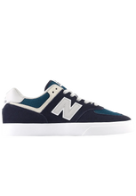 Laden Sie das Bild in den Galerie-Viewer, NM574VCN Vulc Shoe Navy
