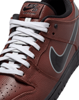 Nike SB x Limosine Skateboards Dunk Low Pro QS HJ4131-200