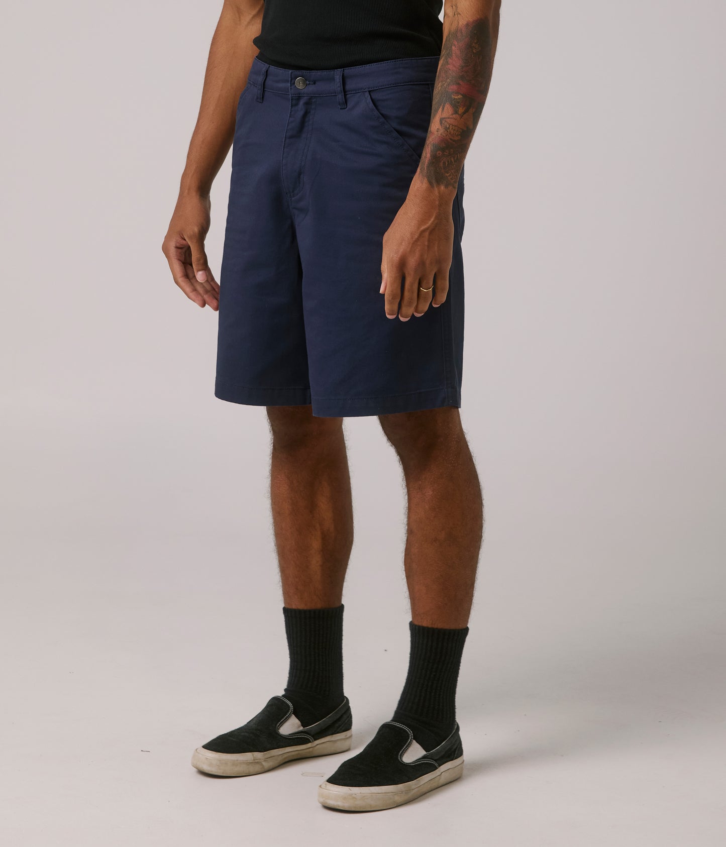 FORMER MERCHANDISE REYNOLDS 21' WALKSHORT WORN NAVY
