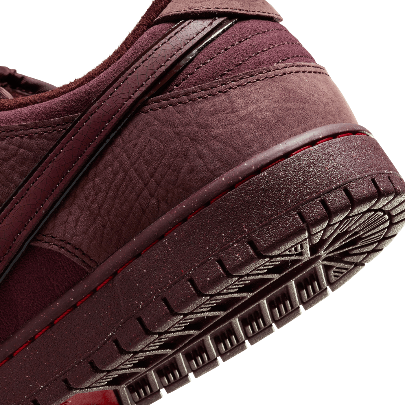 Nike SB Dunk Low Pro City Of Love Burgundy Crush FN0619-600 ONLINE ONL –  ARROW u0026 BEAST