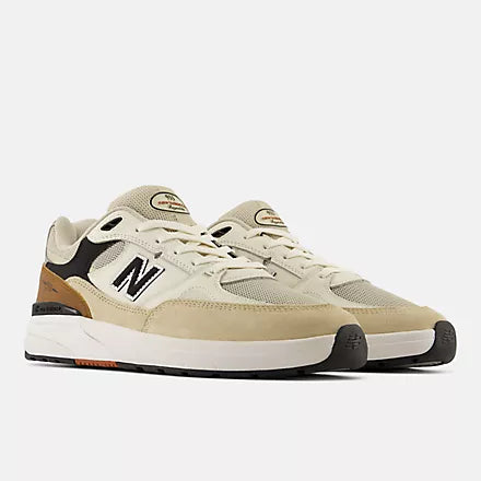 New Balance Andrew Reynolds 933ONE Quicksand