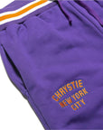 Chrystie NYC Varsity Logo Jogginghose Lila