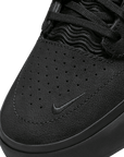 Nike SB Ishod Premium Chaussure Tripple Noir EN LIGNE UNIQUEMENT