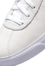 Load image into Gallery viewer, Nike SB Bruin Hi WMNS Shoes White Sweet Beet ONLINE ONLY

